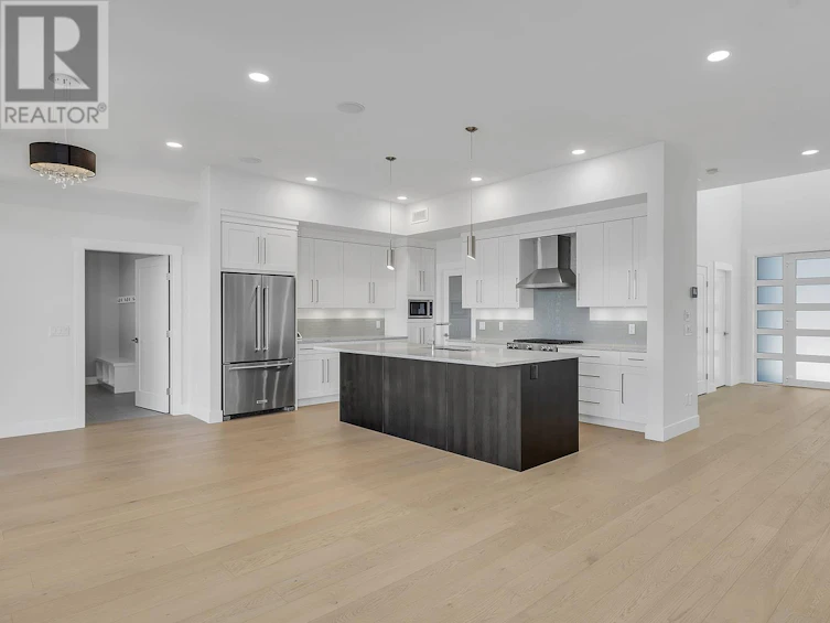 5624 Mountainside Drive, Kelowna, BC, V1W 5L5 - 6