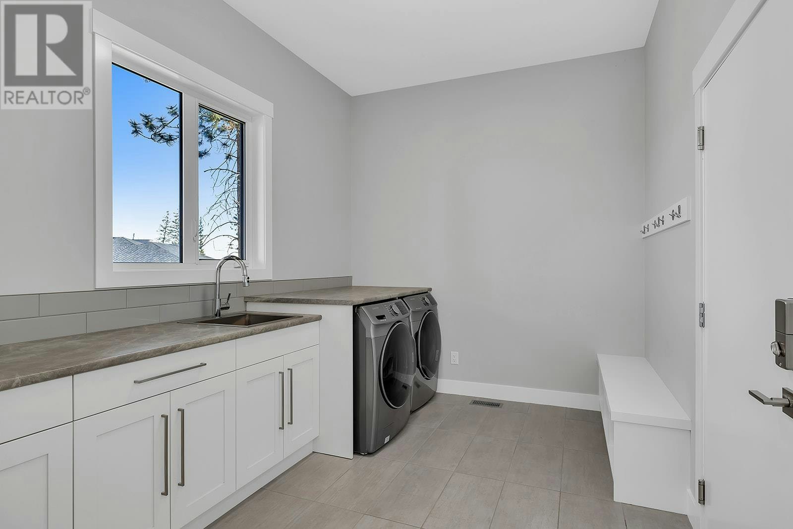 5624 Mountainside Drive, Kelowna, BC, V1W 5L5 - 18