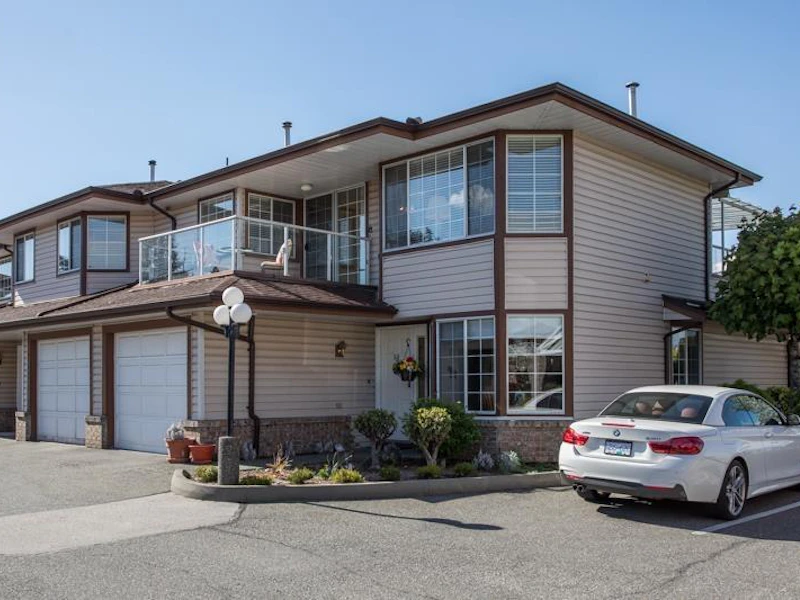 37 - 32659 George Ferguson Way, Abbotsford BC V2T 4E4