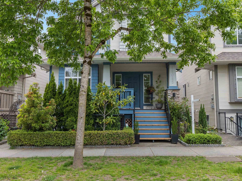 19085 68th Avenue, Surrey BC V4N 5P3