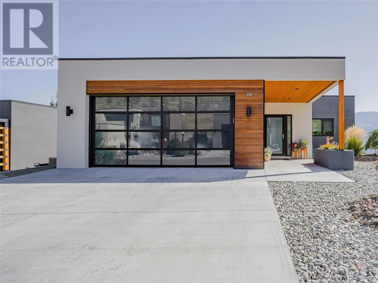 138 Ridge Close, Penticton, BC, V2A 0B1 - 2
