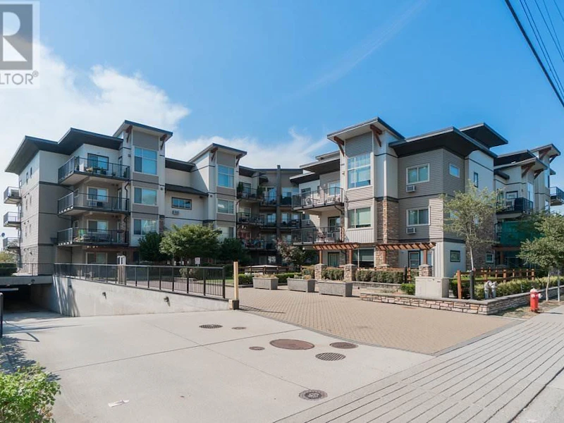 111 - 11935 Burnett Street, Maple Ridge BC V2X 9A9