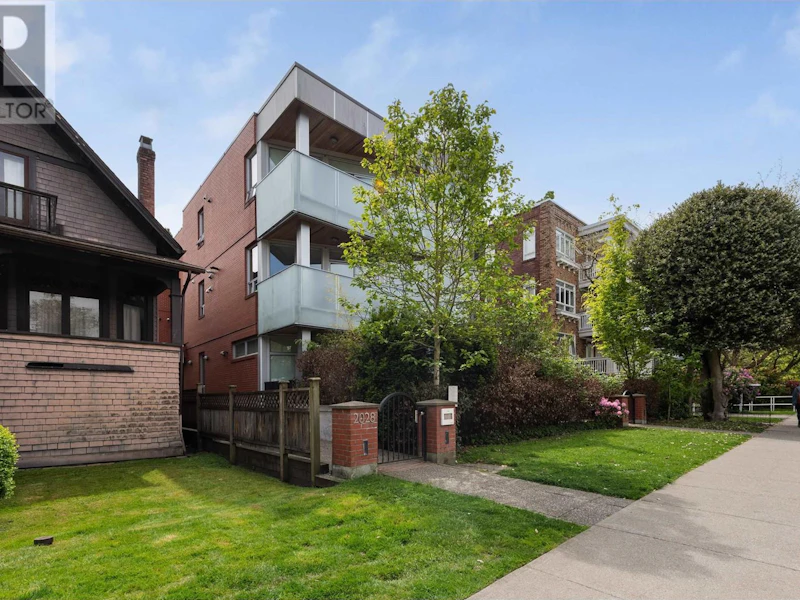 101 - 2028 York Avenue, Vancouver BC V6J 1E6