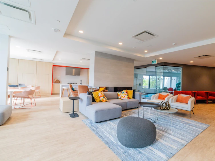 TH1-10448 University, Surrey, BC, V3T 0S7 - 17