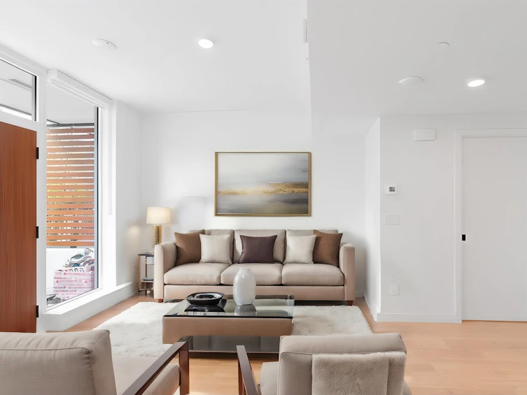 TH1-10448 University, Surrey, BC, V3T 0S7 - 3
