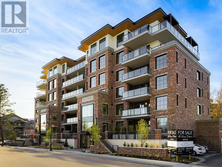 204-450 Groves Avenue, Kelowna, BC, V1Y 4Y5