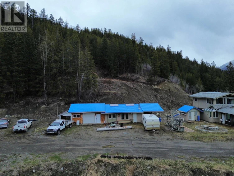 100 Ross Street, Pemberton, BC, V0K 1P0 - 3