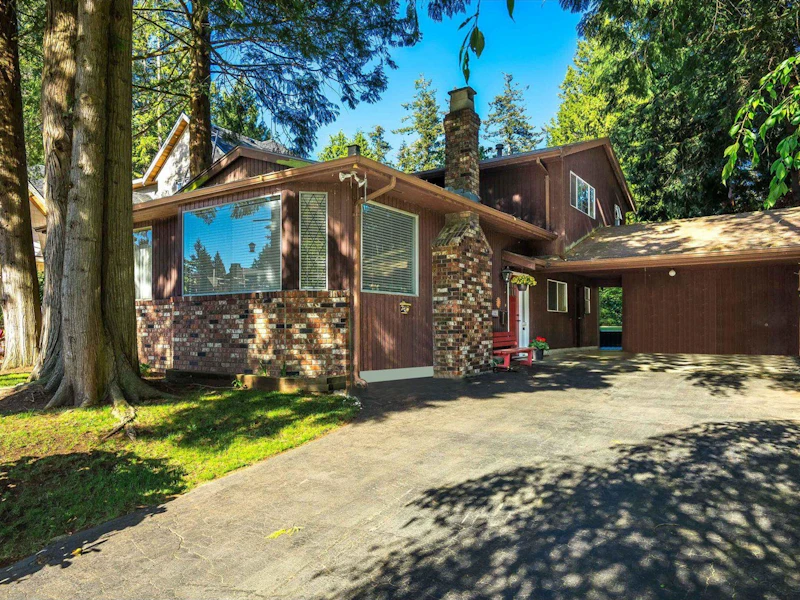 1846 127a Street, Surrey BC V4A 5H6