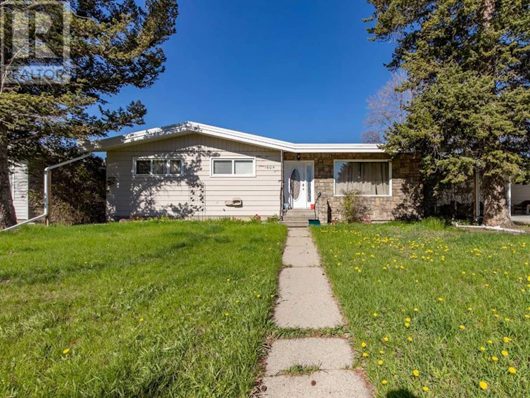 1804 24 Street South, Lethbridge, AB, T1K 2M3