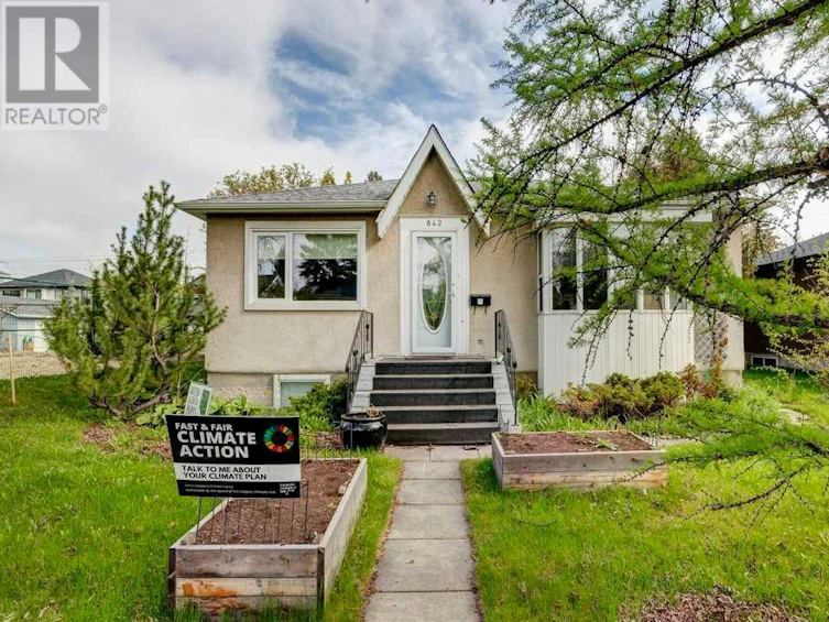 642 25 Avenue Northwest, Calgary, AB, T2M 2A9