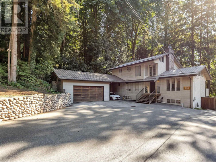 23360 142 Avenue, Maple Ridge, BC, V4R 2R4