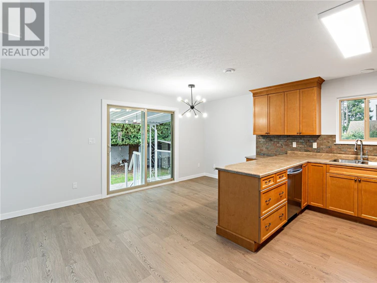 6231 Mcgirr Road, Nanaimo, BC, V9V 1C4 - 14