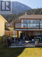 111 Seaview St