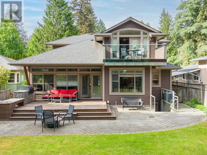 1115 W 22nd Street, North Vancouver BC V7P 2E9