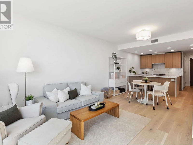 403 - 2780 Valley Centre Avenue, North Vancouver BC