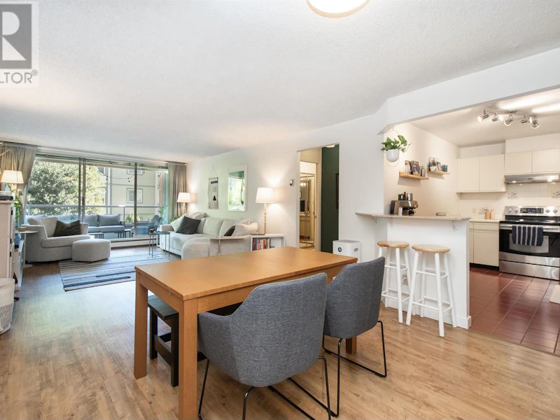 302 - 518 Moberly Road, Vancouver BC V5Z 4G3