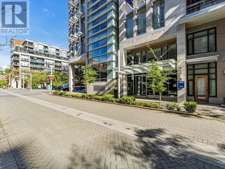 504-77 Walter Hardwick Avenue, Vancouver, BC, V5Y 0C6 - 30