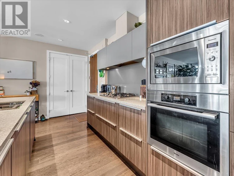 504-77 Walter Hardwick Avenue, Vancouver, BC, V5Y 0C6 - 6