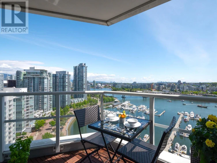 2105-1201 Marinaside Crescent, Vancouver, BC, V6Z 2V2