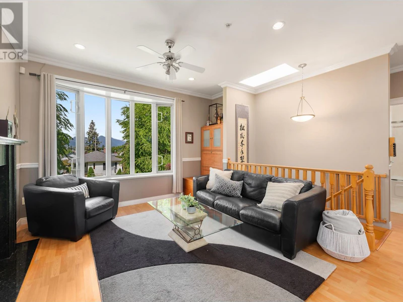 3072 E 18th Avenue, Vancouver BC V5M 2R3