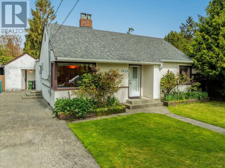 1626 Oakland Avenue, Victoria, BC, V8T 2L4