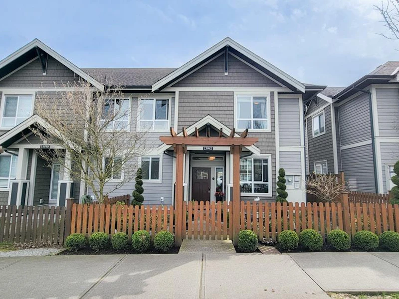 23942 Kanaka Way, Maple Ridge BC V2W 0H7