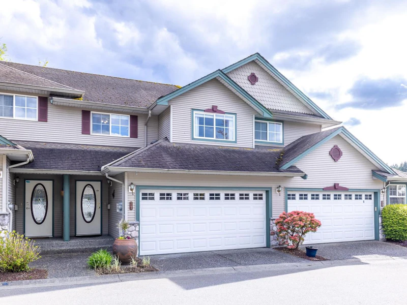 27 - 46360 Valleyview Road, Chilliwack BC V2R 5L7