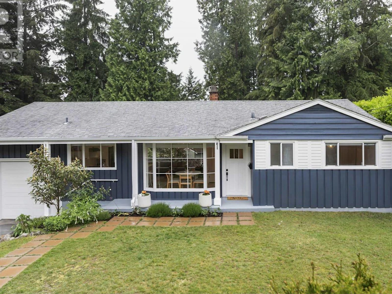 3817 Sunset Boulevard, North Vancouver BC V7R 3Y3