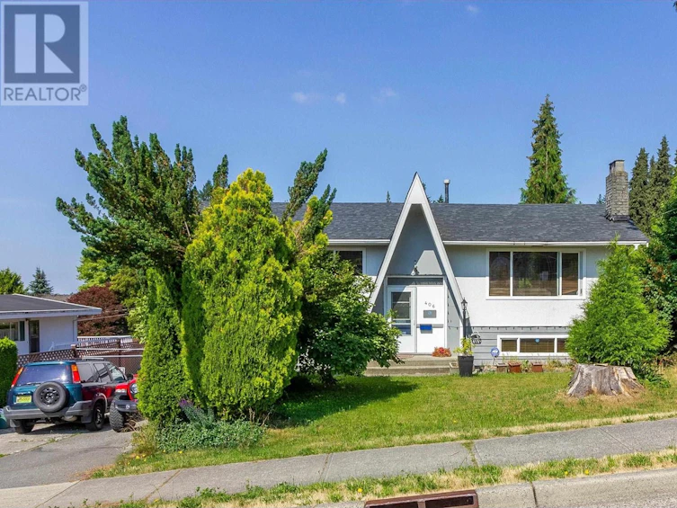 406 Schoolhouse Street, Coquitlam, BC, V3K 4Y6