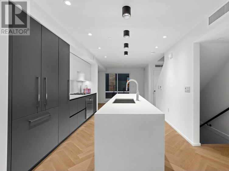 147-775 West 49th Avenue, Vancouver, BC, V5Z 0A1 - 3