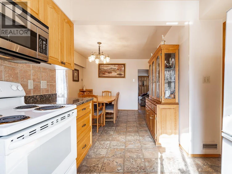 748 Rupert Street, Vancouver, BC, V5K 4K9 - 5