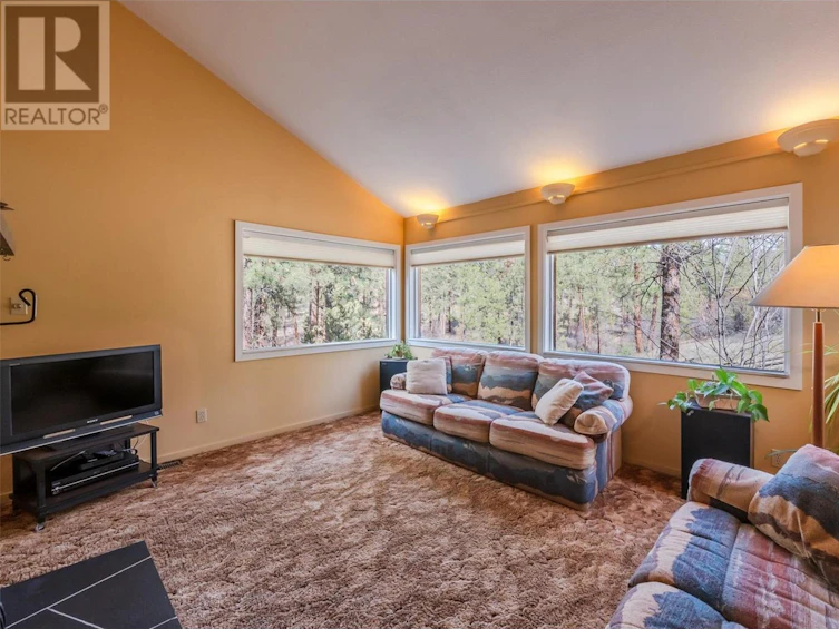 3815 Forsyth Drive, Penticton, BC, V2A 8Z2 - 25