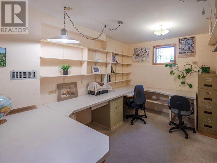 3815 Forsyth Drive, Penticton, BC, V2A 8Z2 - 44