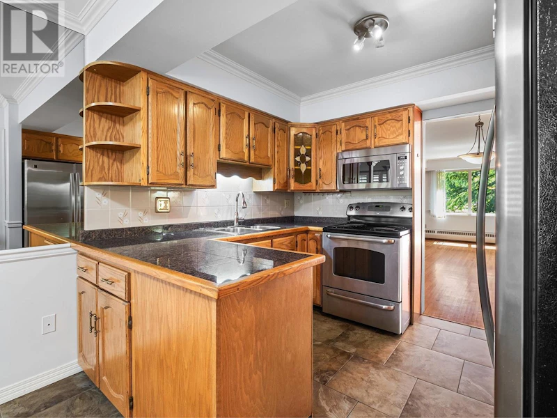 1103 - 235 Keith Road, West Vancouver BC V7T 1L5