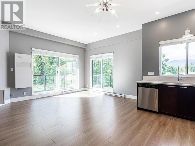 502-2362 Whyte Avenue, Port Coquitlam, BC, V3C 2A4