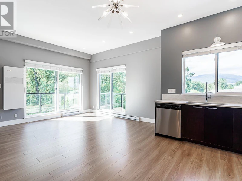 502 - 2362 Whyte Avenue, Port Coquitlam BC V3C 2A4