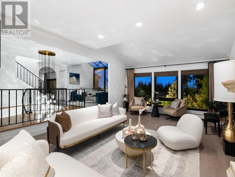 5572 Molina Road, North Vancouver, BC, V7R 4P4 - 19