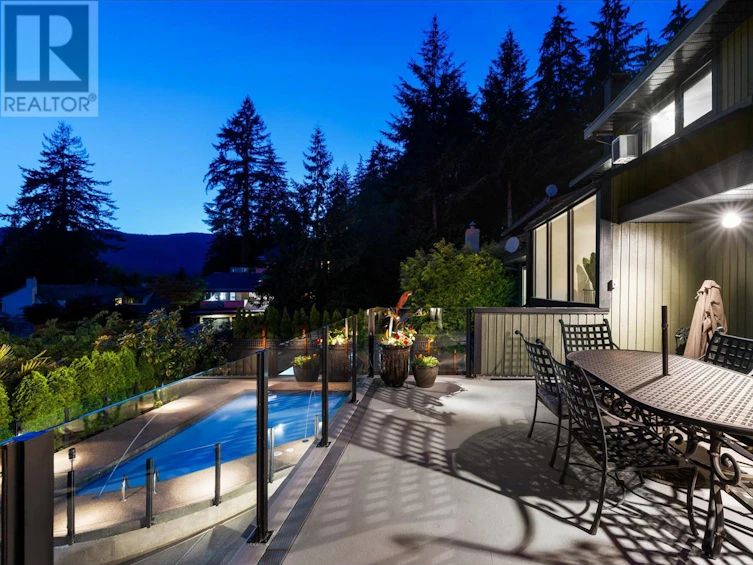 5572 Molina Road, North Vancouver, BC, V7R 4P4 - 25