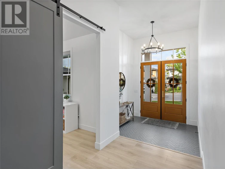 201 Summer Wood Drive, Kelowna, BC, V1V 0C9 - 11
