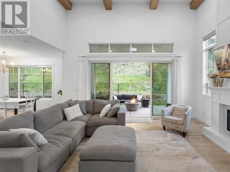 201 Summer Wood Drive, Kelowna, BC, V1V 0C9 - 15