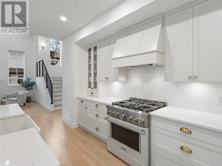 201 Summer Wood Drive, Kelowna, BC, V1V 0C9 - 21