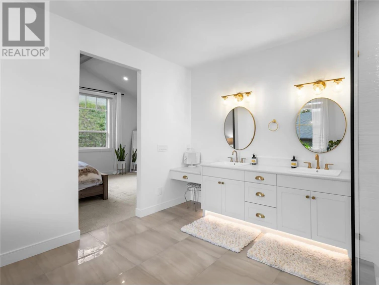 201 Summer Wood Drive, Kelowna, BC, V1V 0C9 - 44