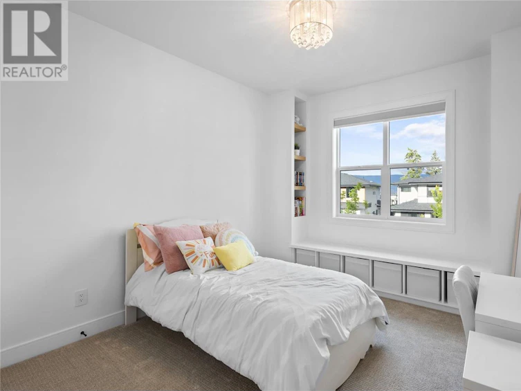 201 Summer Wood Drive, Kelowna, BC, V1V 0C9 - 49