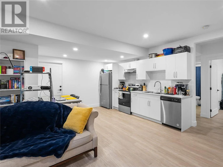 201 Summer Wood Drive, Kelowna, BC, V1V 0C9 - 56
