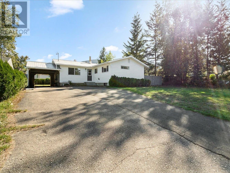 334 Robson Street Street, Clearwater, BC, V0E 1N1