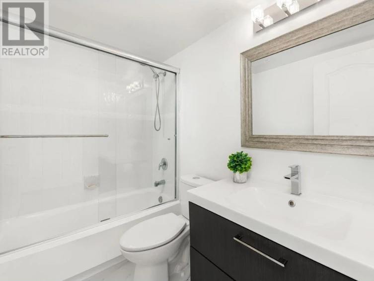 1402-7760 Granville Avenue, Richmond, BC, V6Y 4C2 - 18