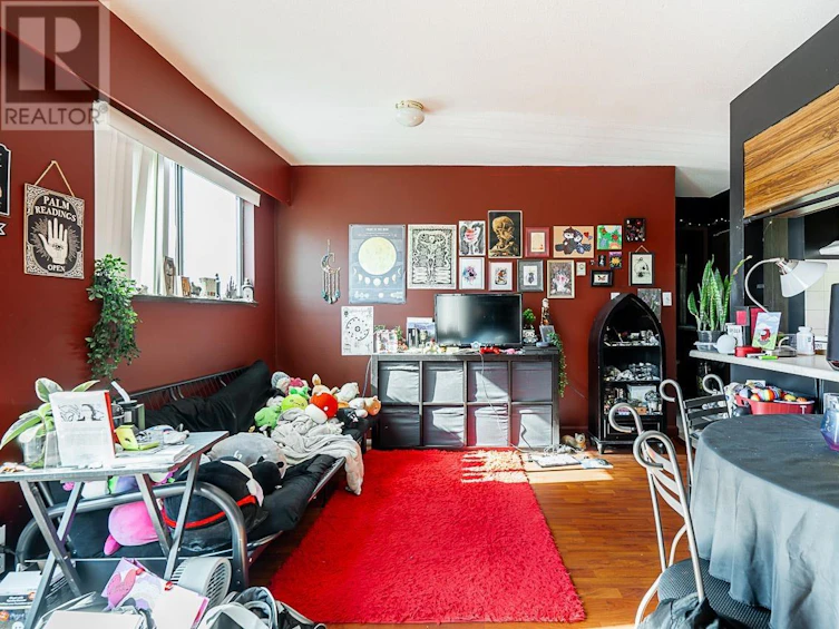 3725 Renfrew Street, Vancouver, BC, V5M 3L7 - 17