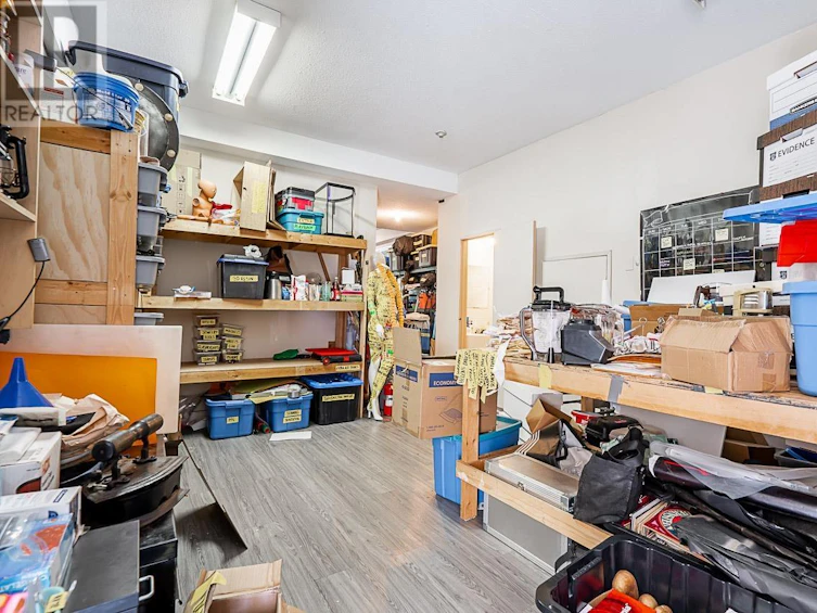 3725 Renfrew Street, Vancouver, BC, V5M 3L7 - 31