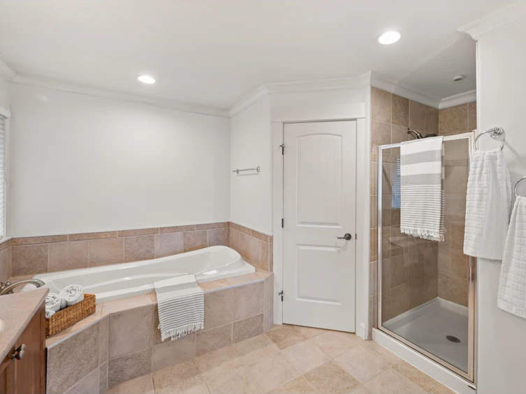 11398 154a Street, Surrey, BC, V3R 2V7 - 26