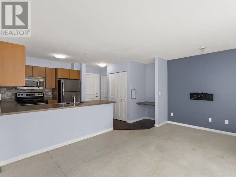 301-533 Yates Road, Kelowna, BC, V1V 2T7 - 4